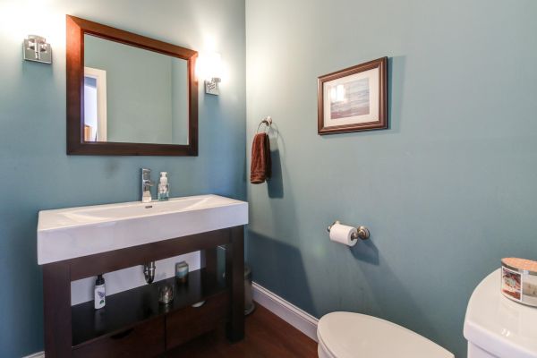 Cost of Powder Room Construction in Aurora